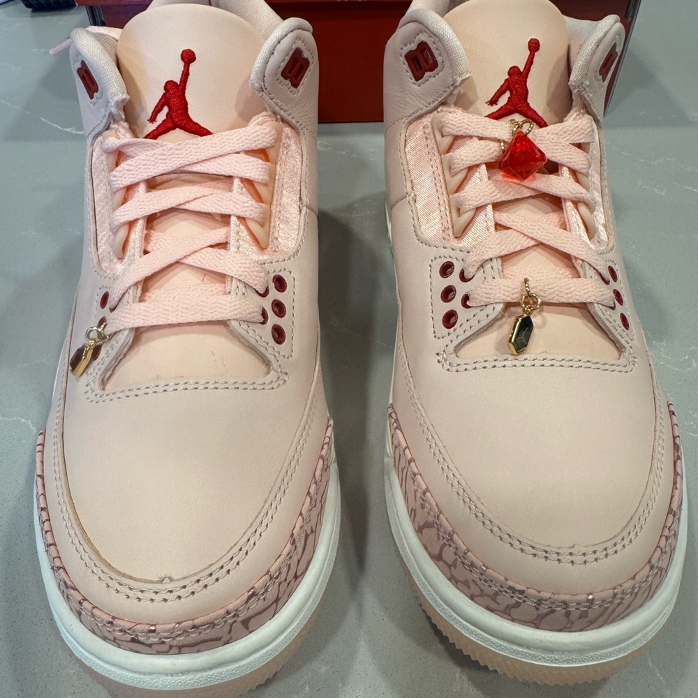 Women’s Air Jordan 3 Retro Vday